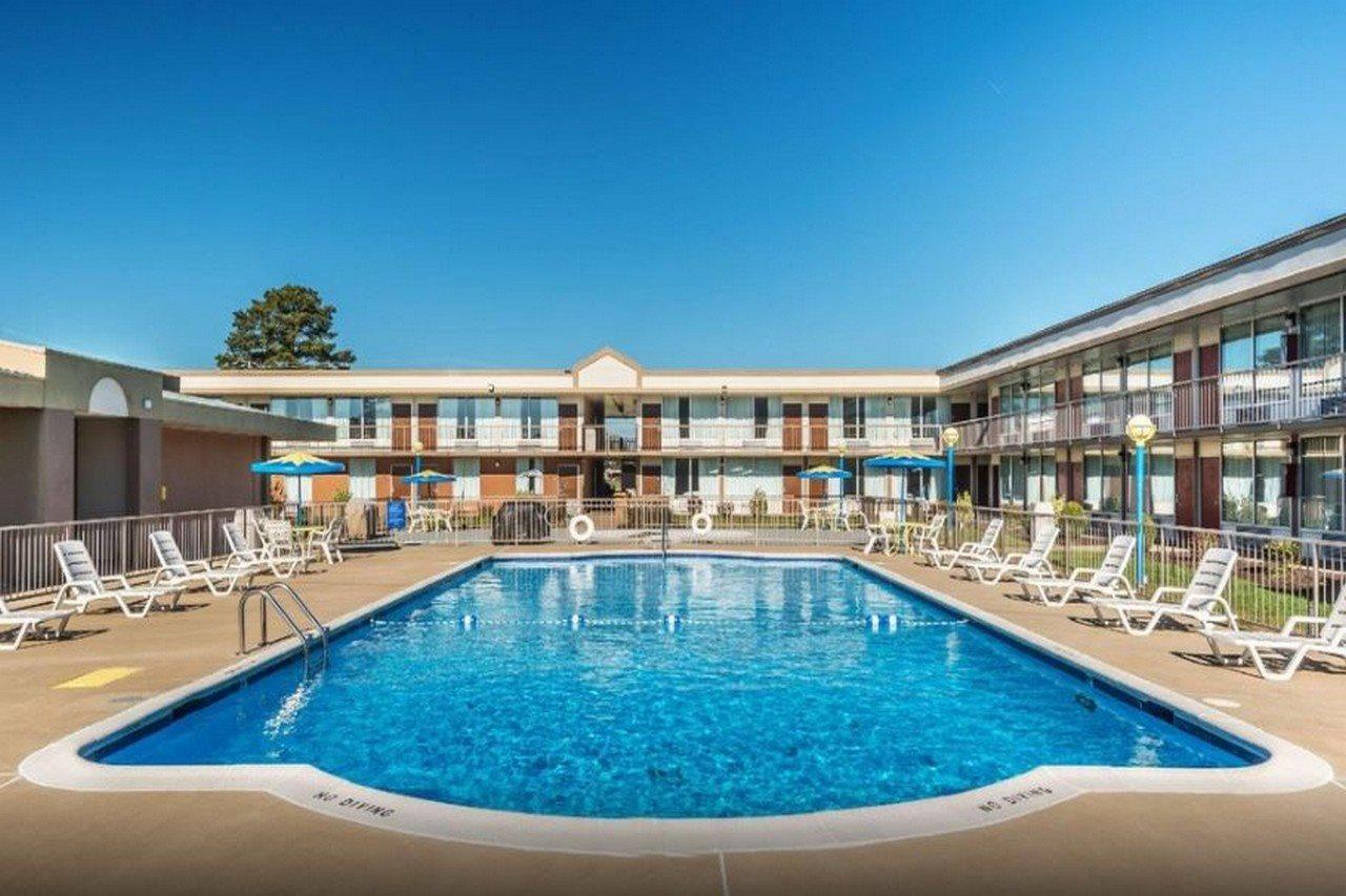 Days Inn By Wyndham South Hill Exterior foto